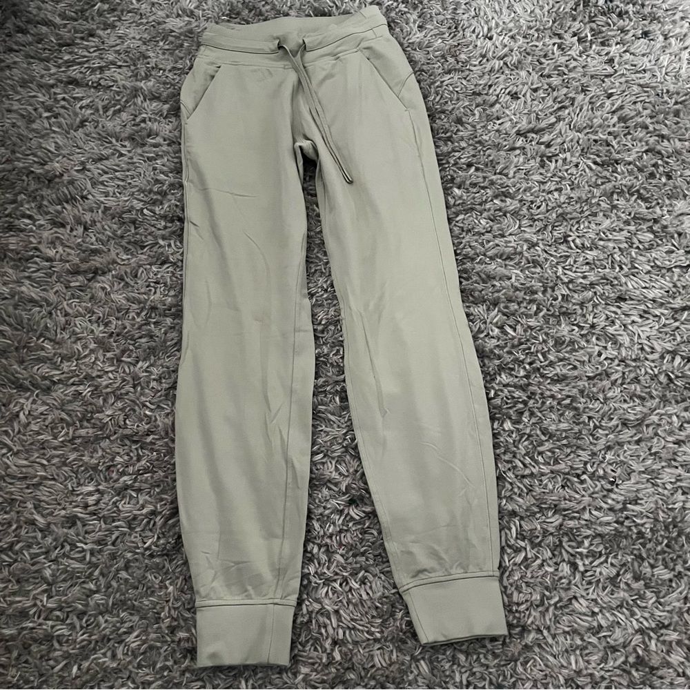 Lululemon Ready to Rulu Jogger 29" Green Fern size 2